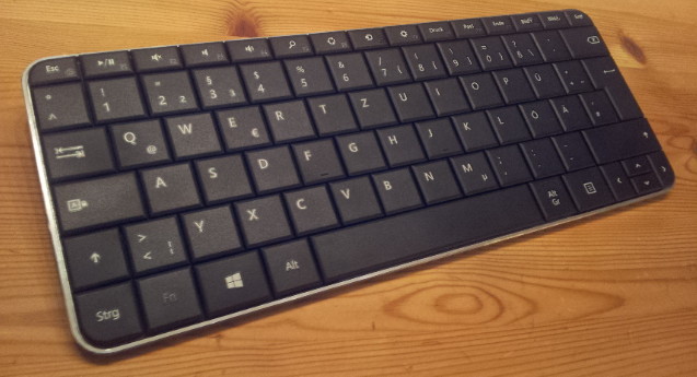 Microsoft Wedge Mobile Keyboard (with German layout)
